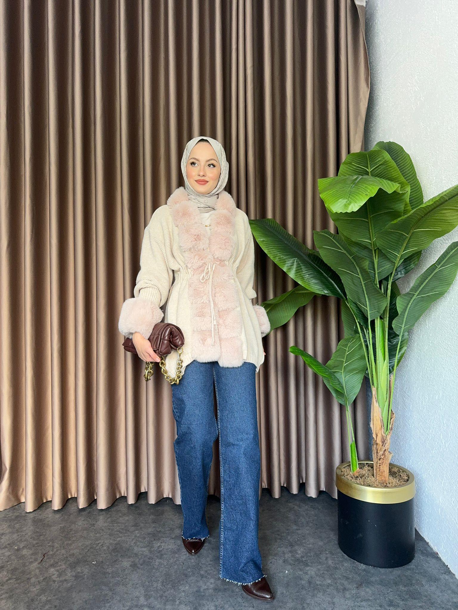 Monro Fur Detail Cardigan Beige