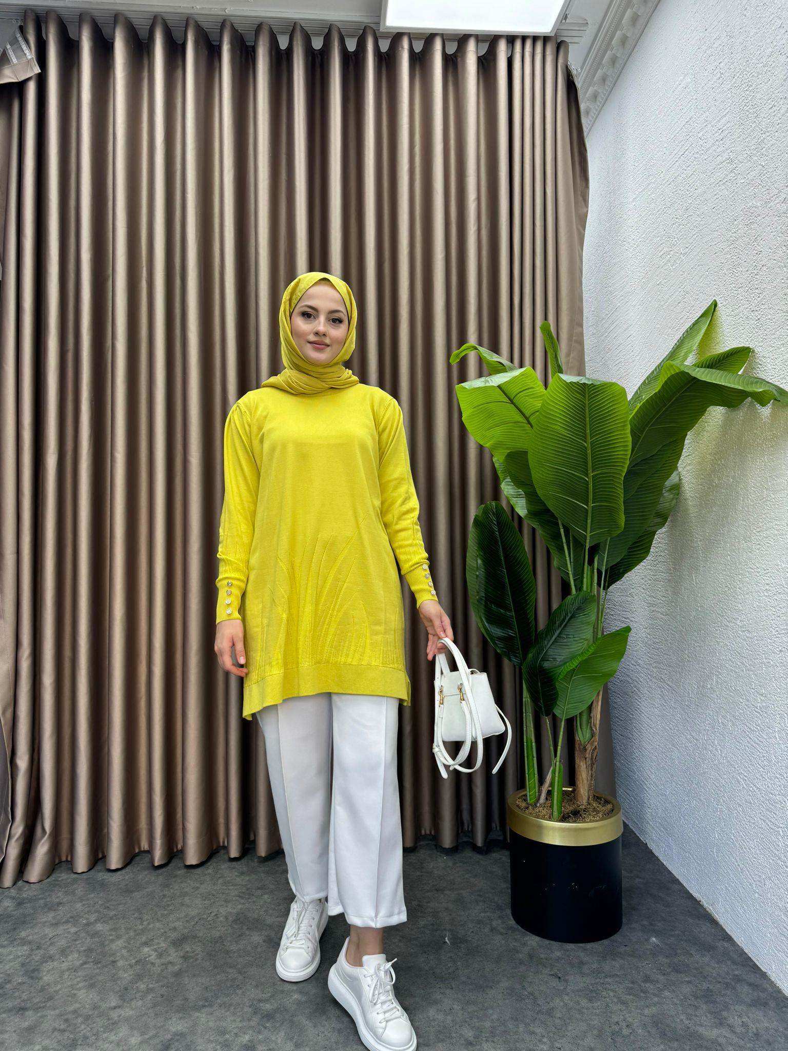 Leaf Pattern Merserized Sweater Oil Green