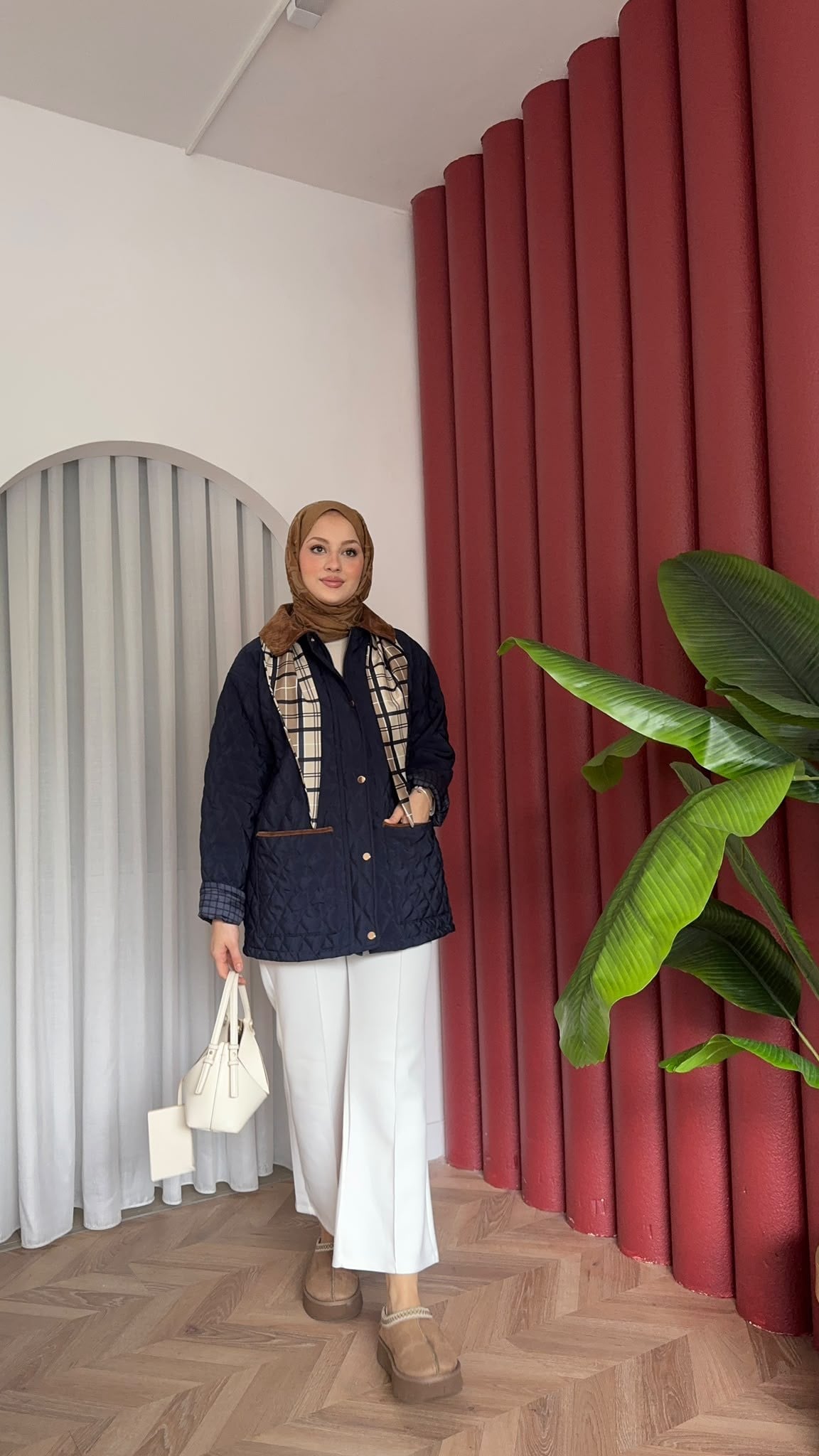 MEYSADESIGN MONT Kapitone Fularlı Mont Lacivert