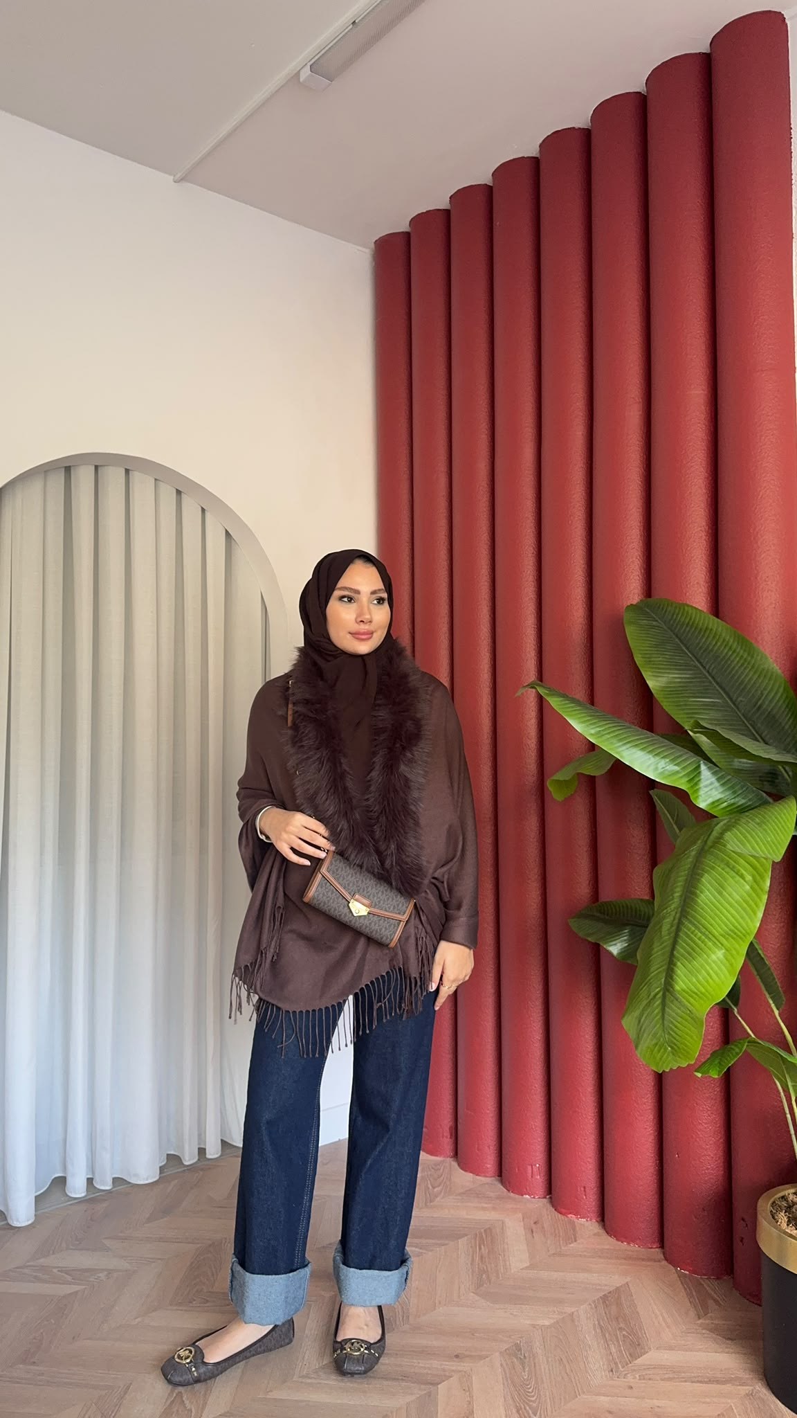 MEYSADESIGN OMUZ ATKISI Kürklü Atkı Acı Kahve