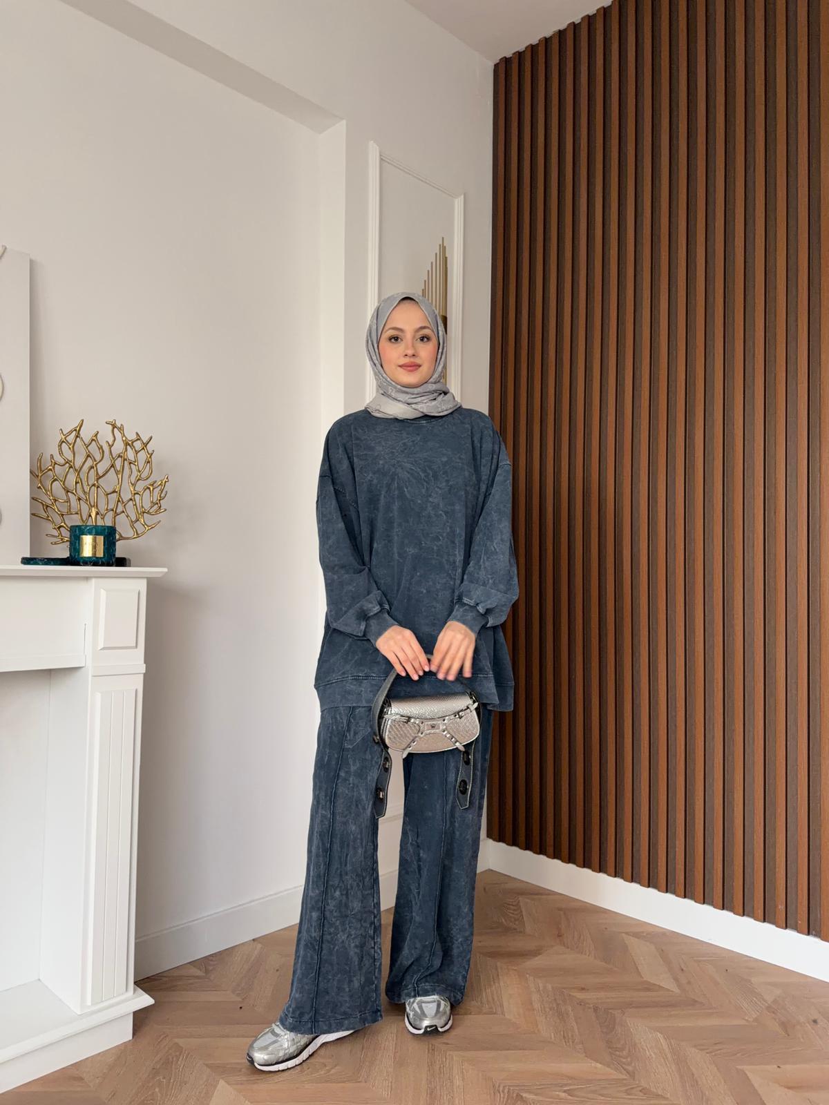 Batik Patterned Sport 2-Piece Set Navy