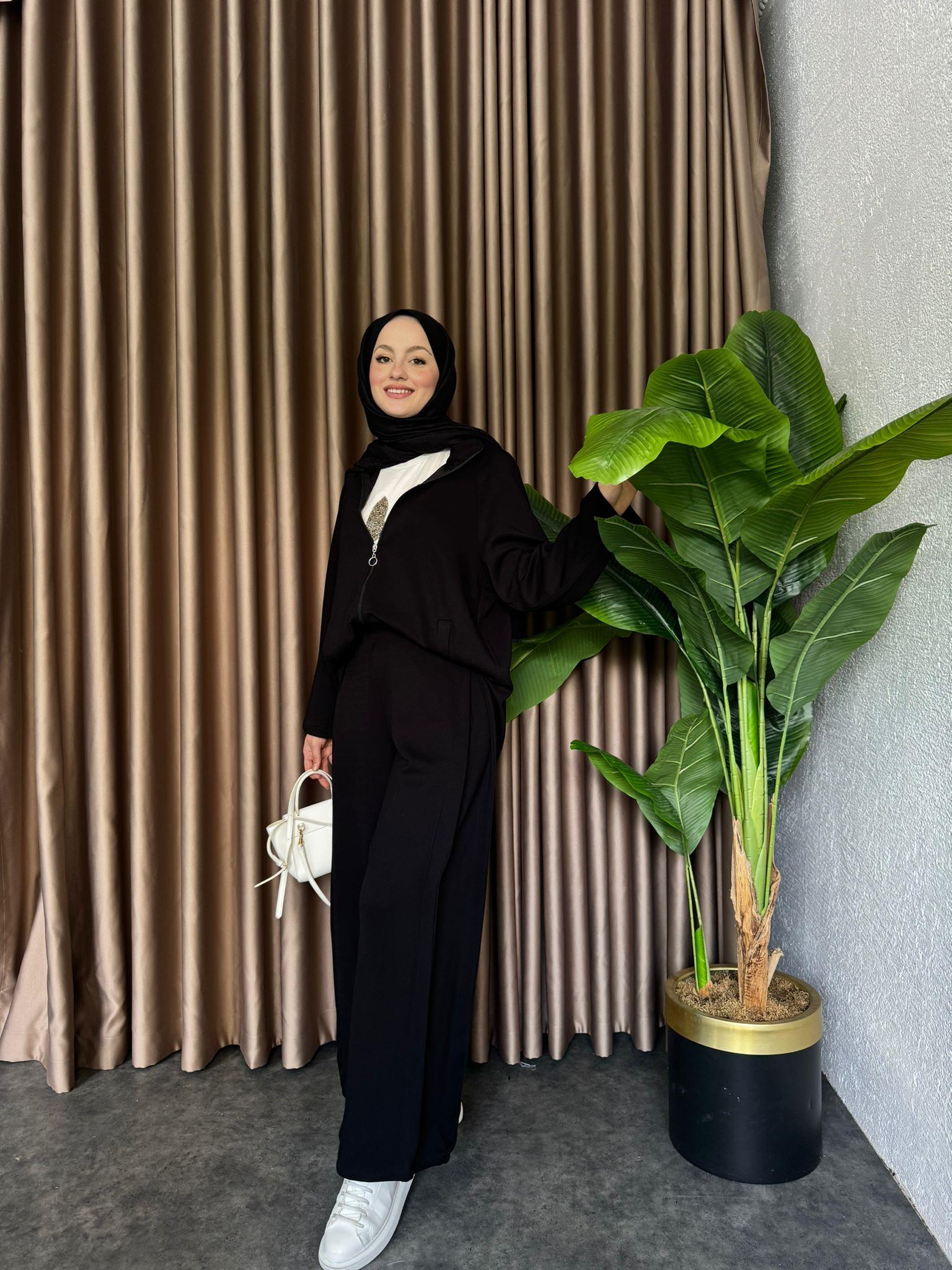 Zippered Oysh 2-Piece Set Black
