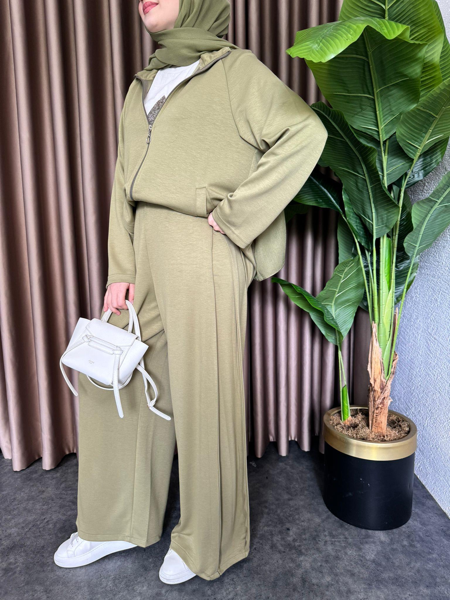 Zippered Oysh 2-Piece Set Khaki