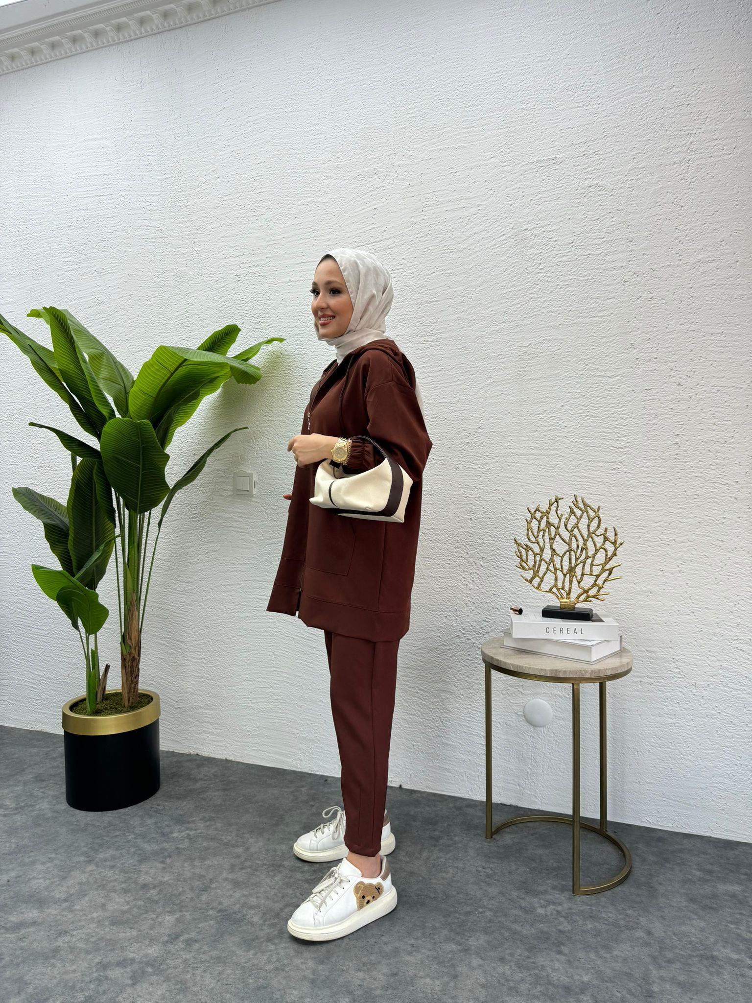 Meyra 2-Piece Set Brown