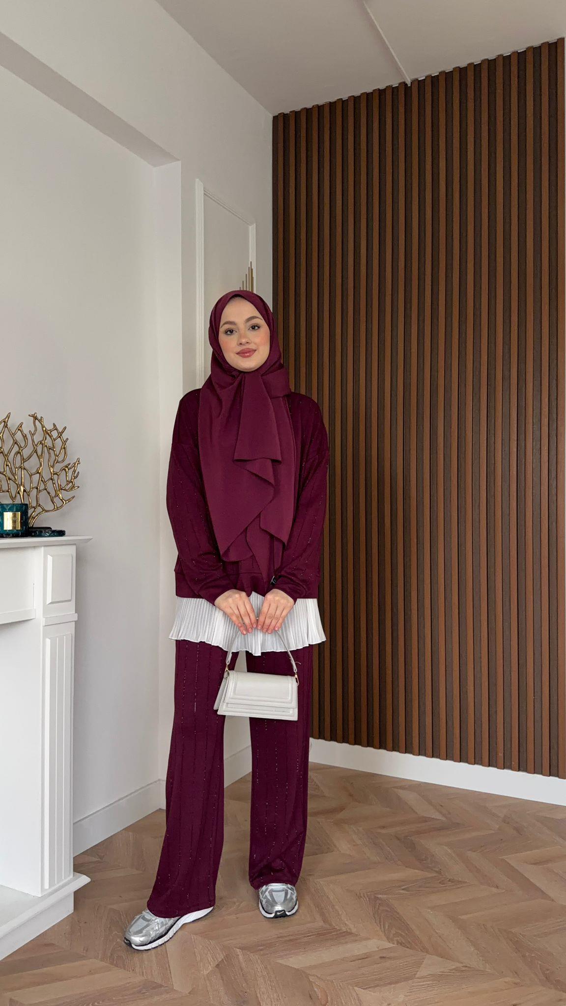 Sport Embellished Oysh 2-Piece Set Burgundy