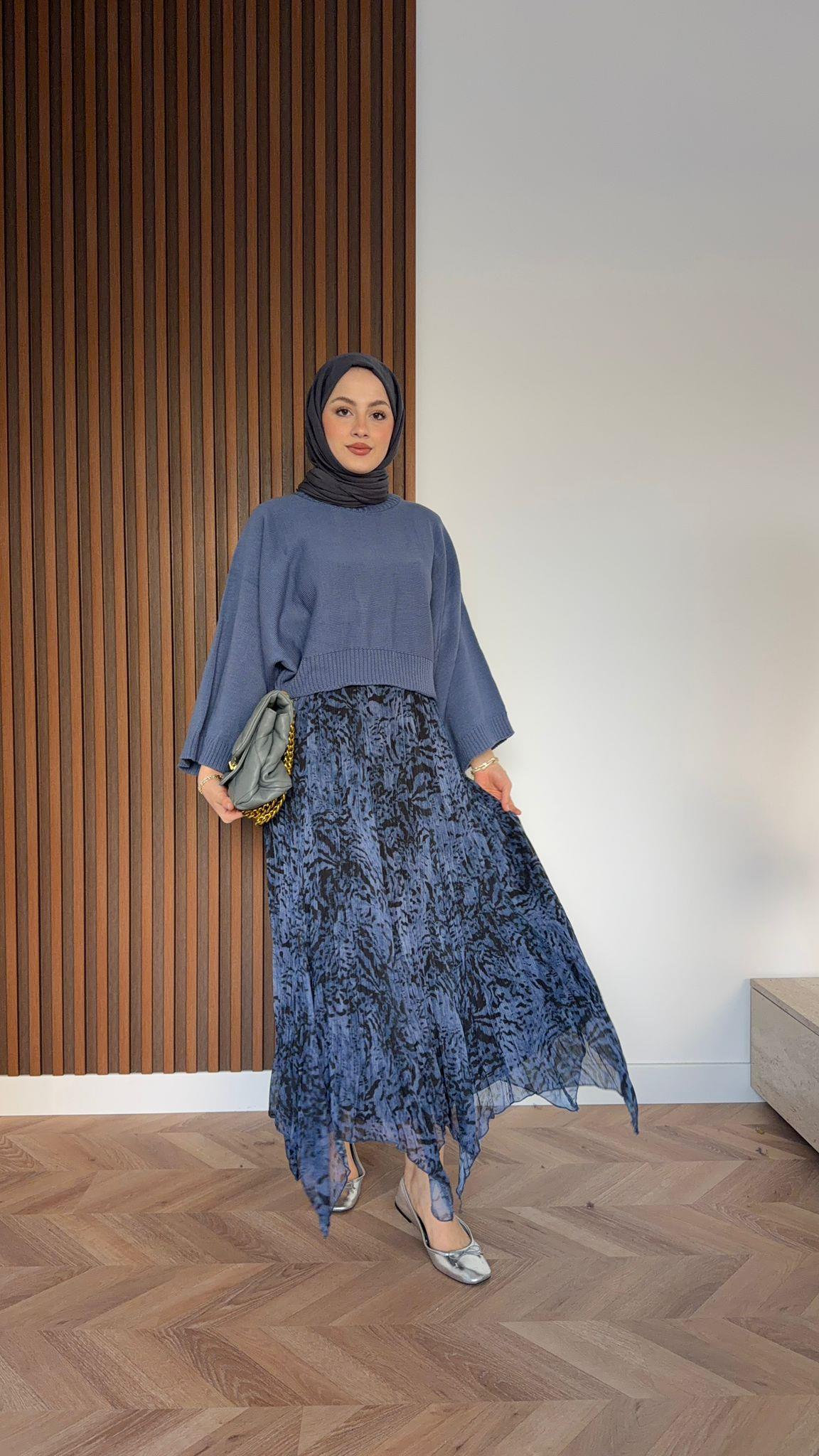 Crop Knitted Sweater Blue