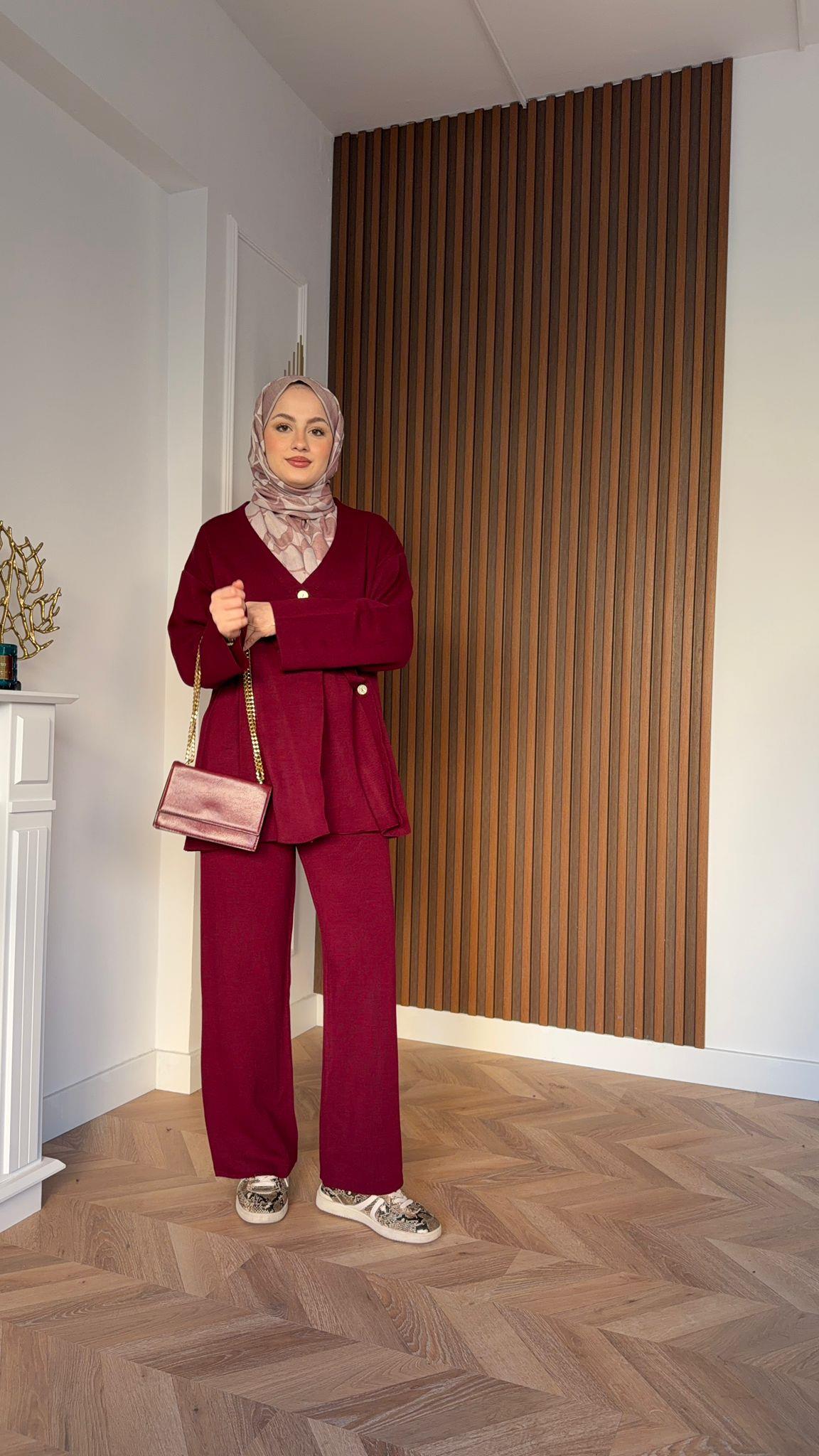 Buttoned Knit Set Burgundy