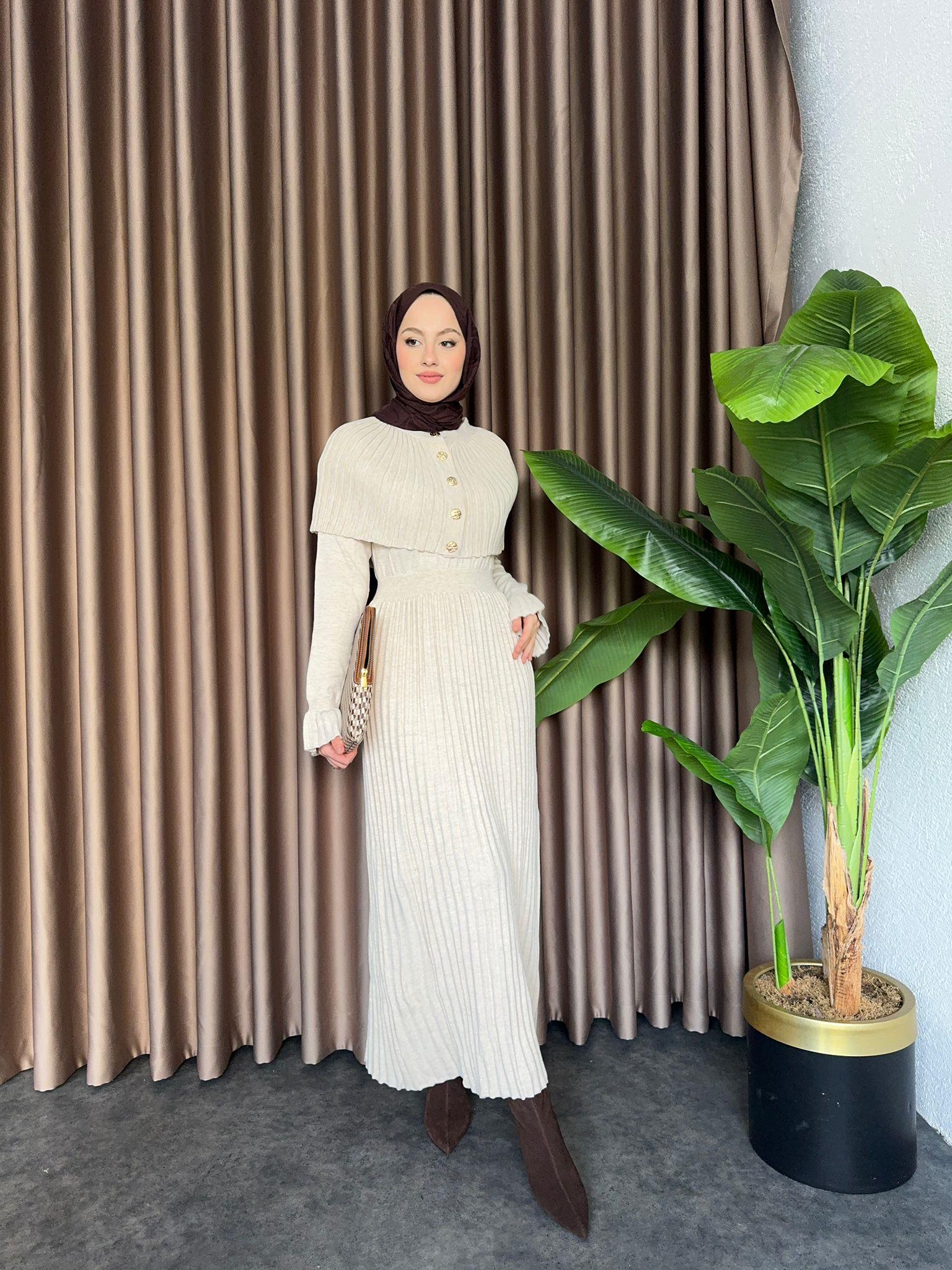 Cape Knit Dress Beige