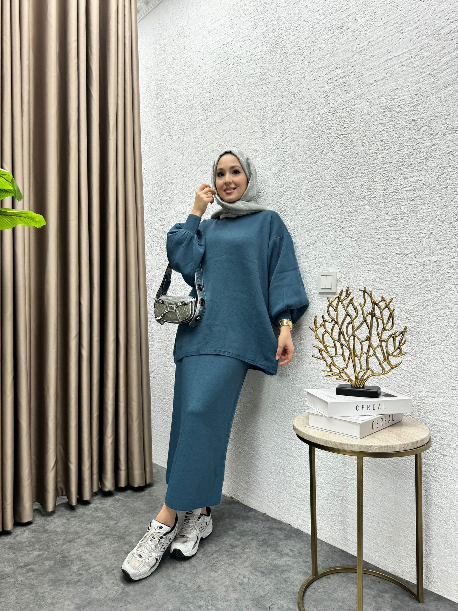 Lady Knit Skirt Set Ingido Blue