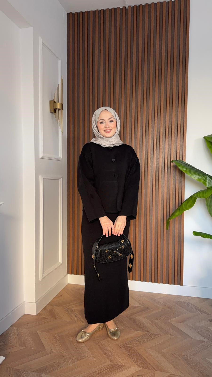 Sue Skirt Knit 2-Piece Set Black