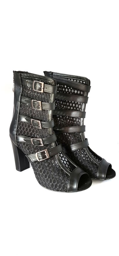 BLACK WOMEN HEELS DANCE 