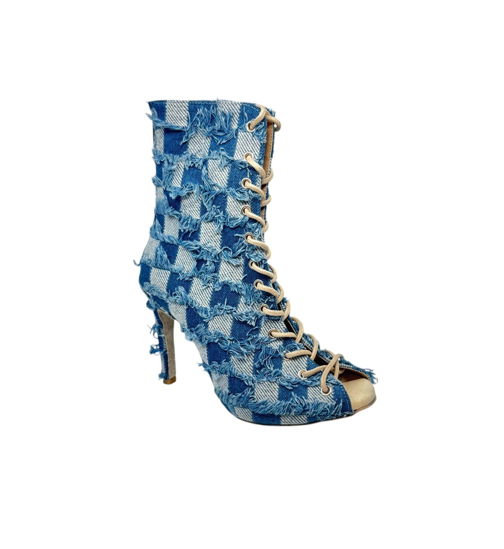 MAVİ KOT KADIN DANS BOTU