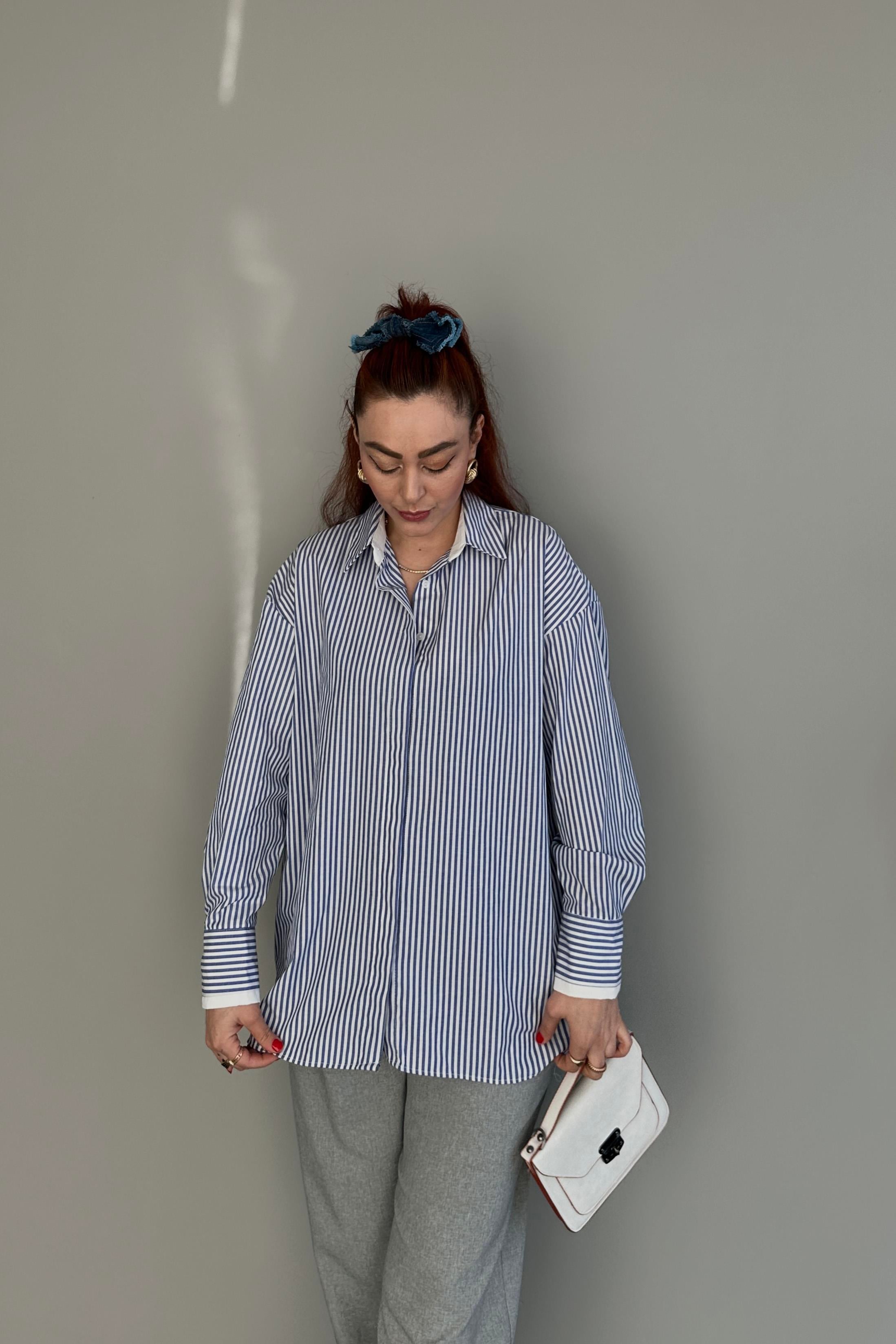 Zara Model Mavi Çizgili Gömlek