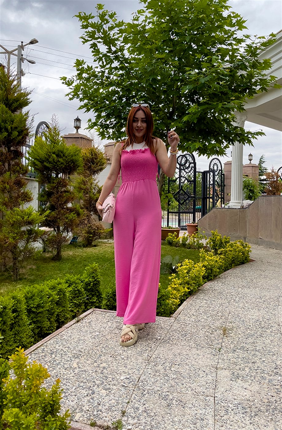 Gipe Detaylı Askılı Salopet Tulum Pembe
