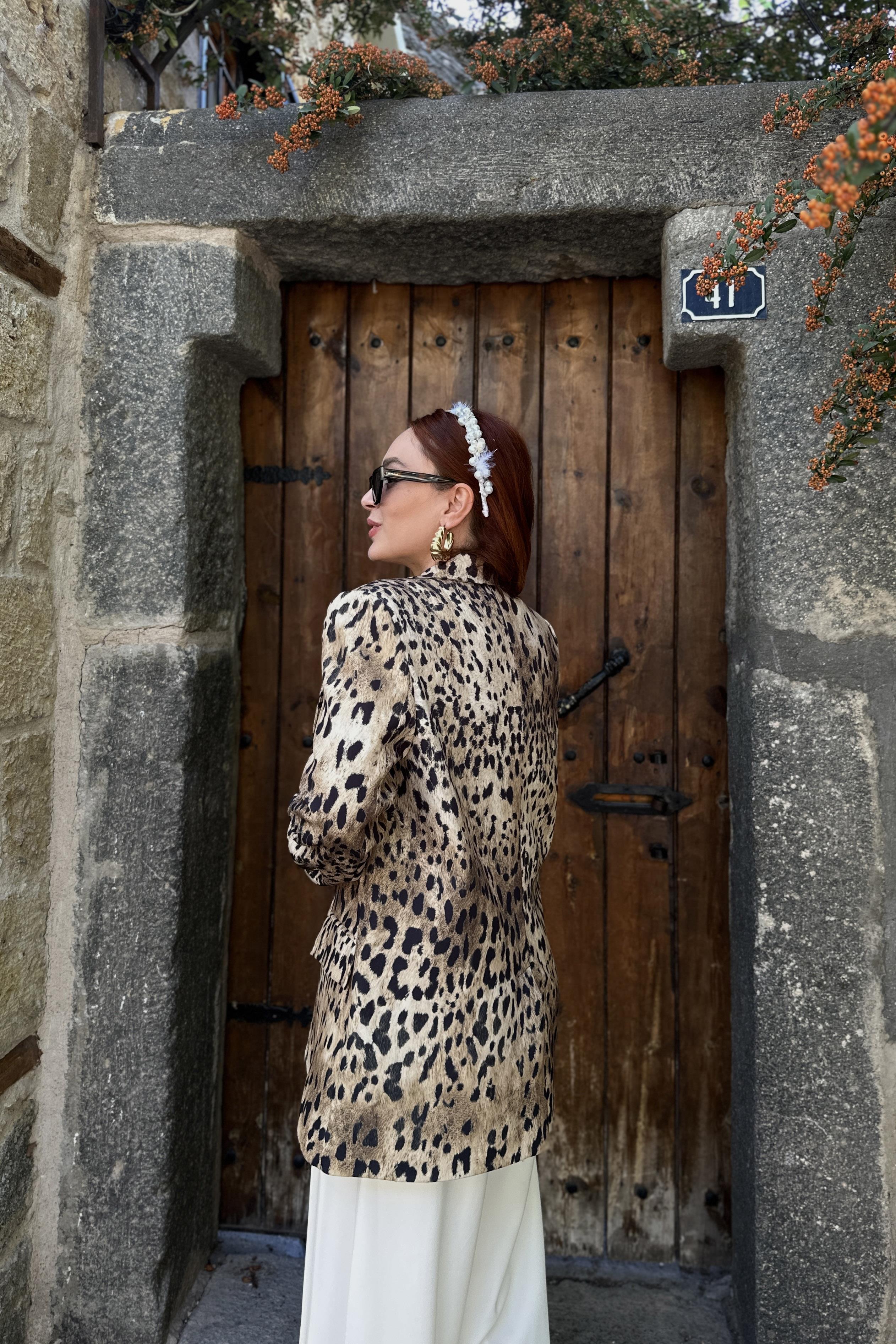 Leopar Desenli Blazer Ceket