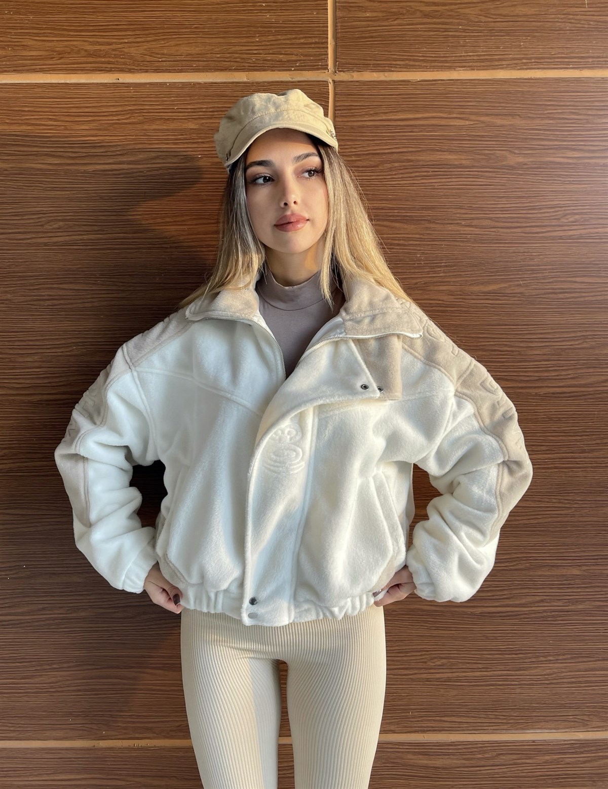 Garnili Beige Polar Mont-Bej