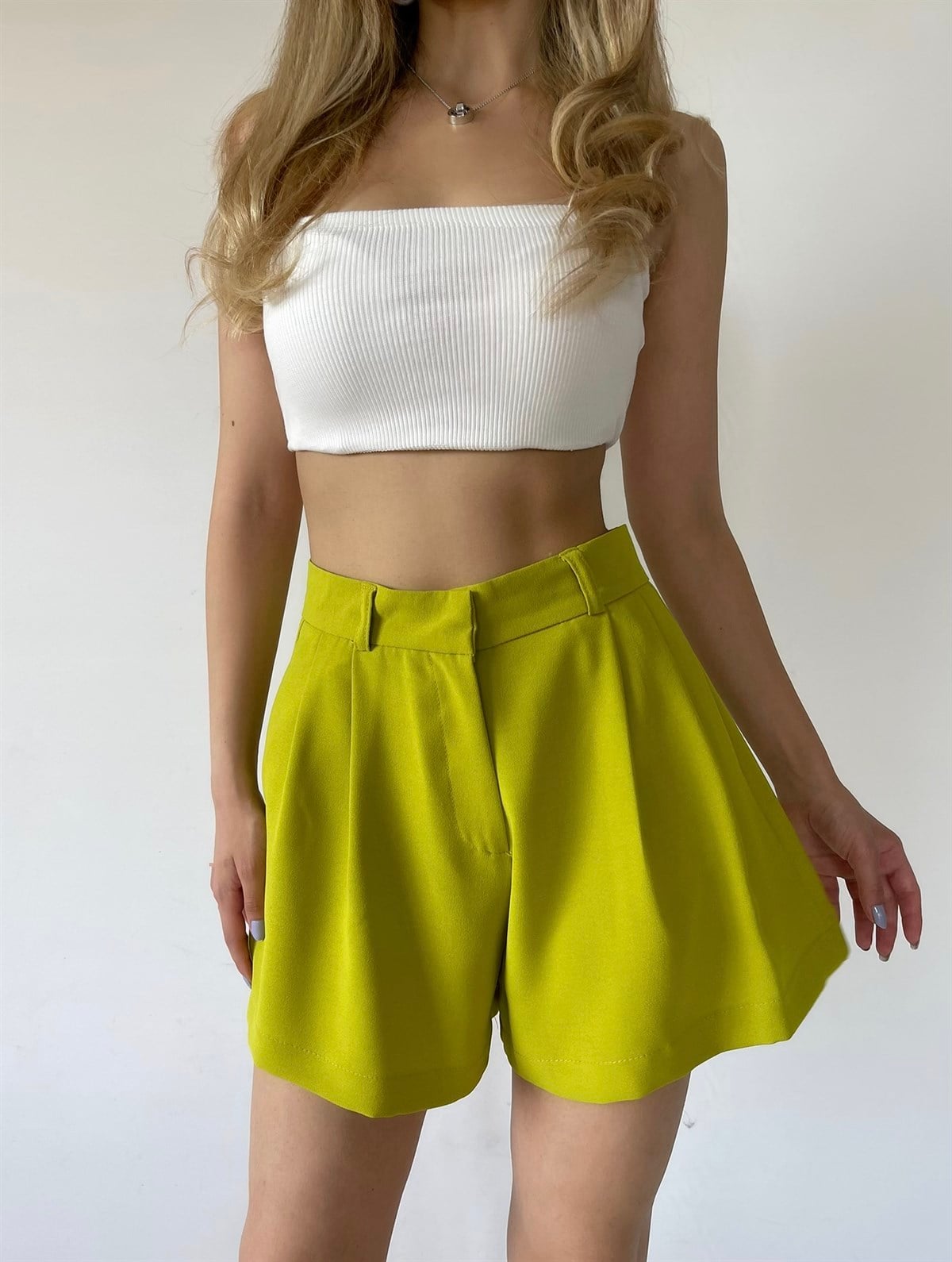 Yüksek Bel Crep Kumaş Lucca Şort Yağ Yeşili