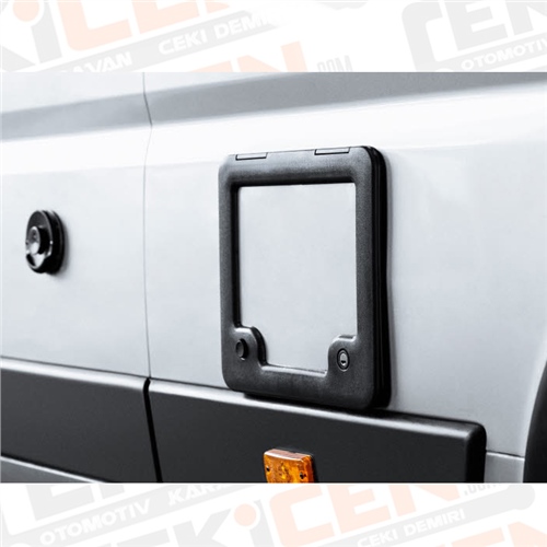 Karavan Servis Kapısı Thetford 3 - 385x335 mm