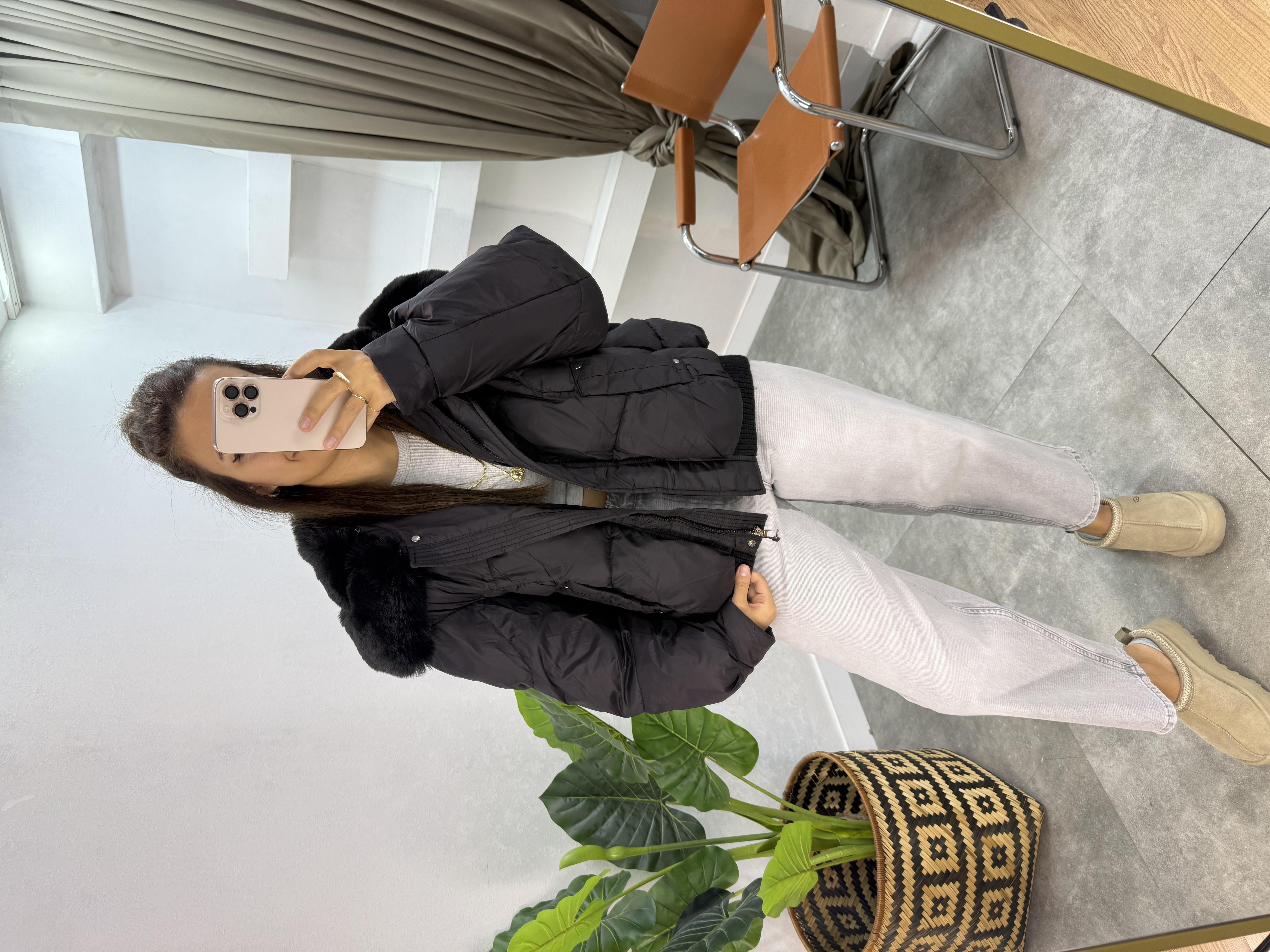 TASARIM KÜRKLÜ MONT SİYAH · 5