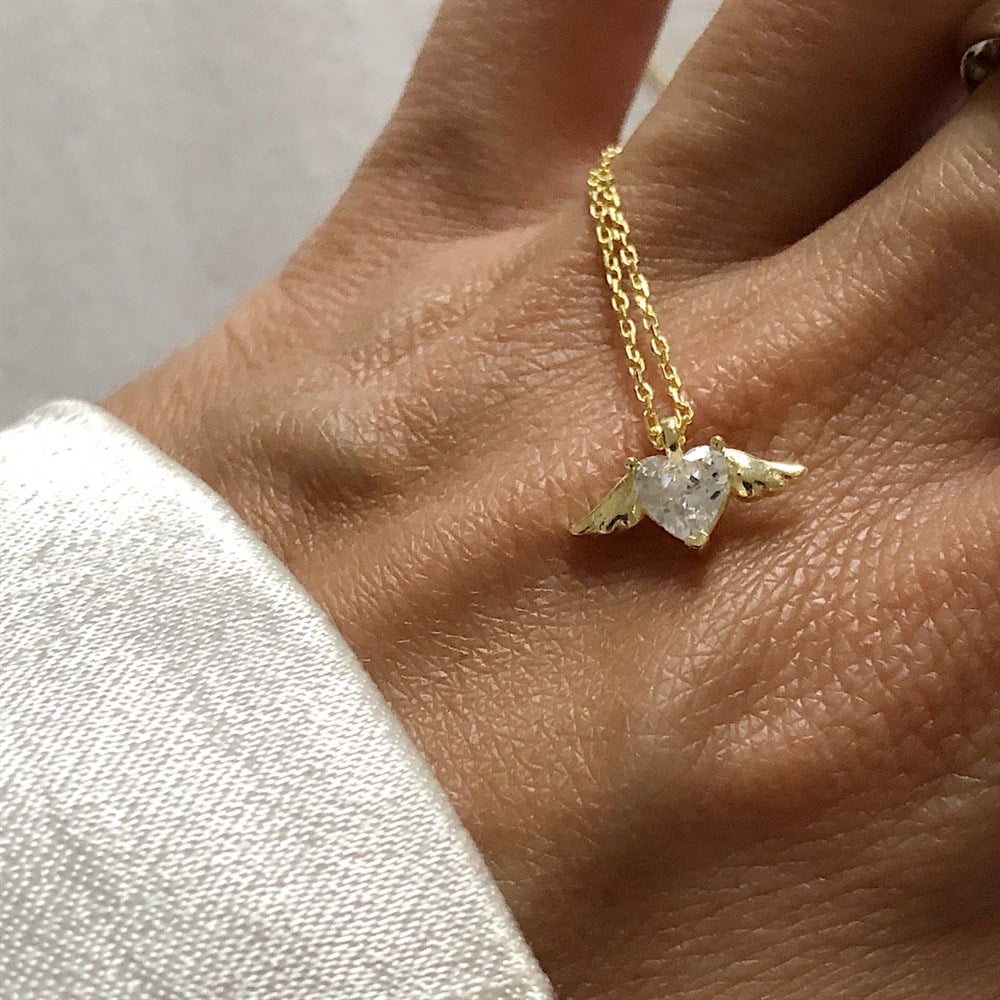 925 kanatlı beyaz taşlı kolye