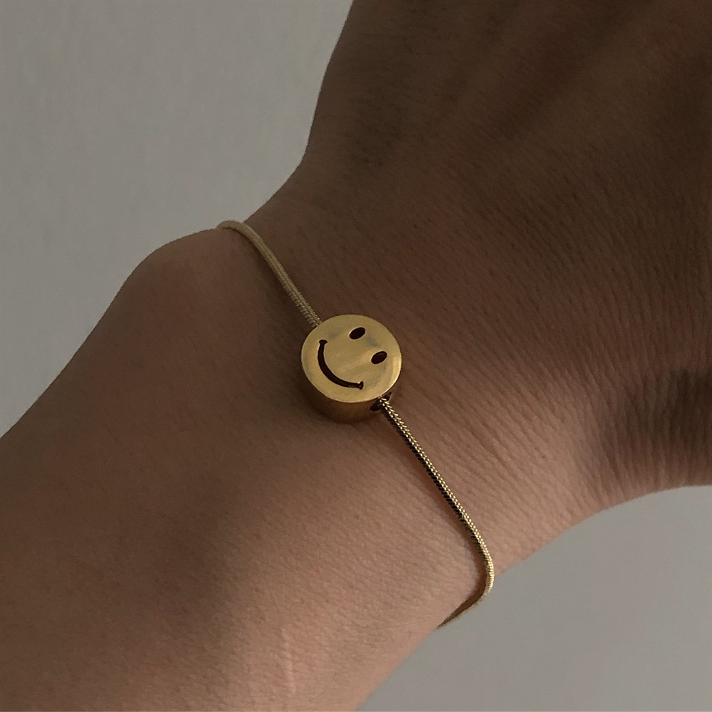 Gülen yüz bileklik