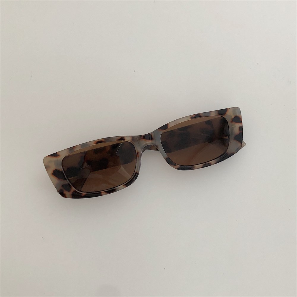 KOYU LEOPAR DESENLİ GÖZLÜK
