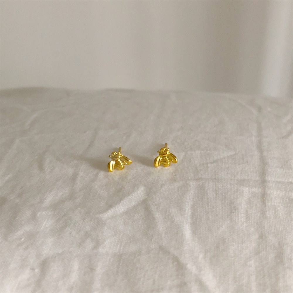 mini arı küpe