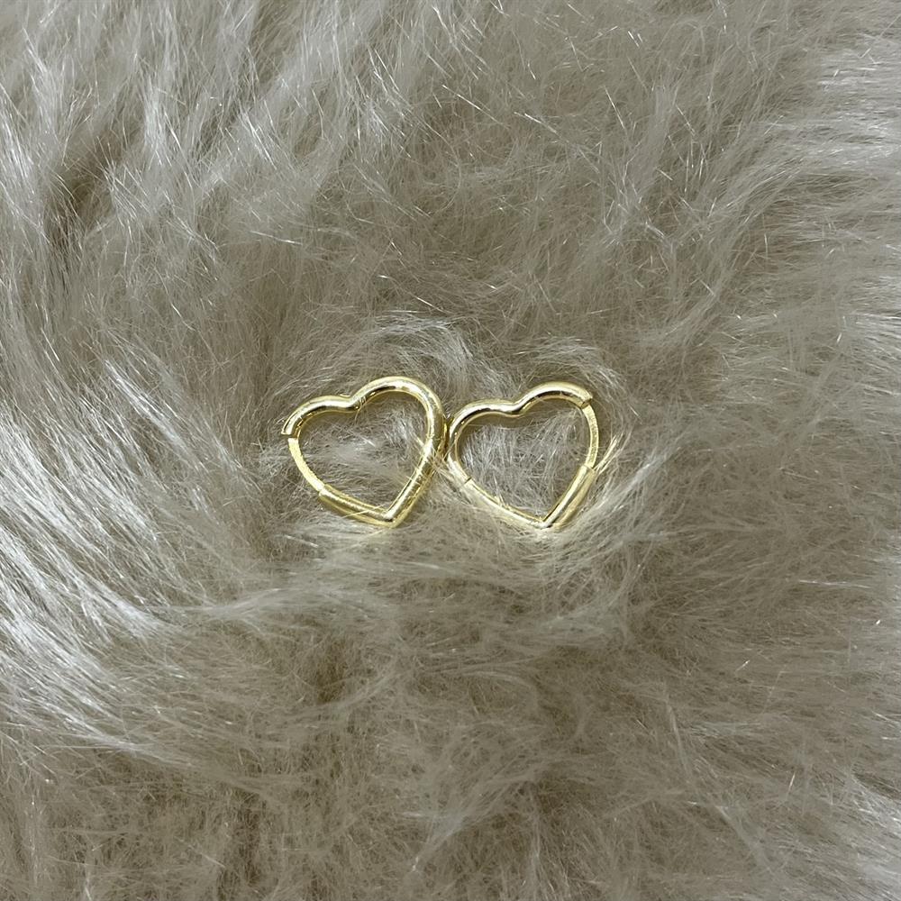 925 ayar gümüş minimal kalp küpe