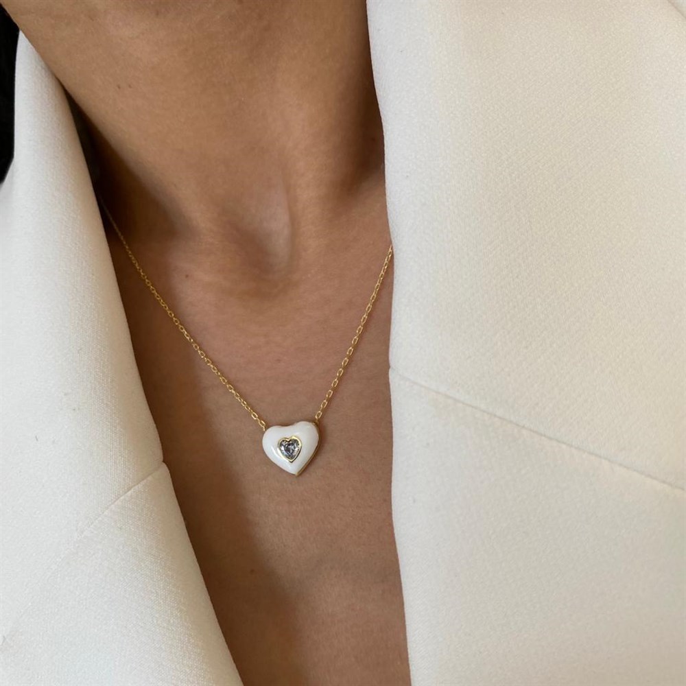 925 beyaz mineli tek taşlı kalp kolye
