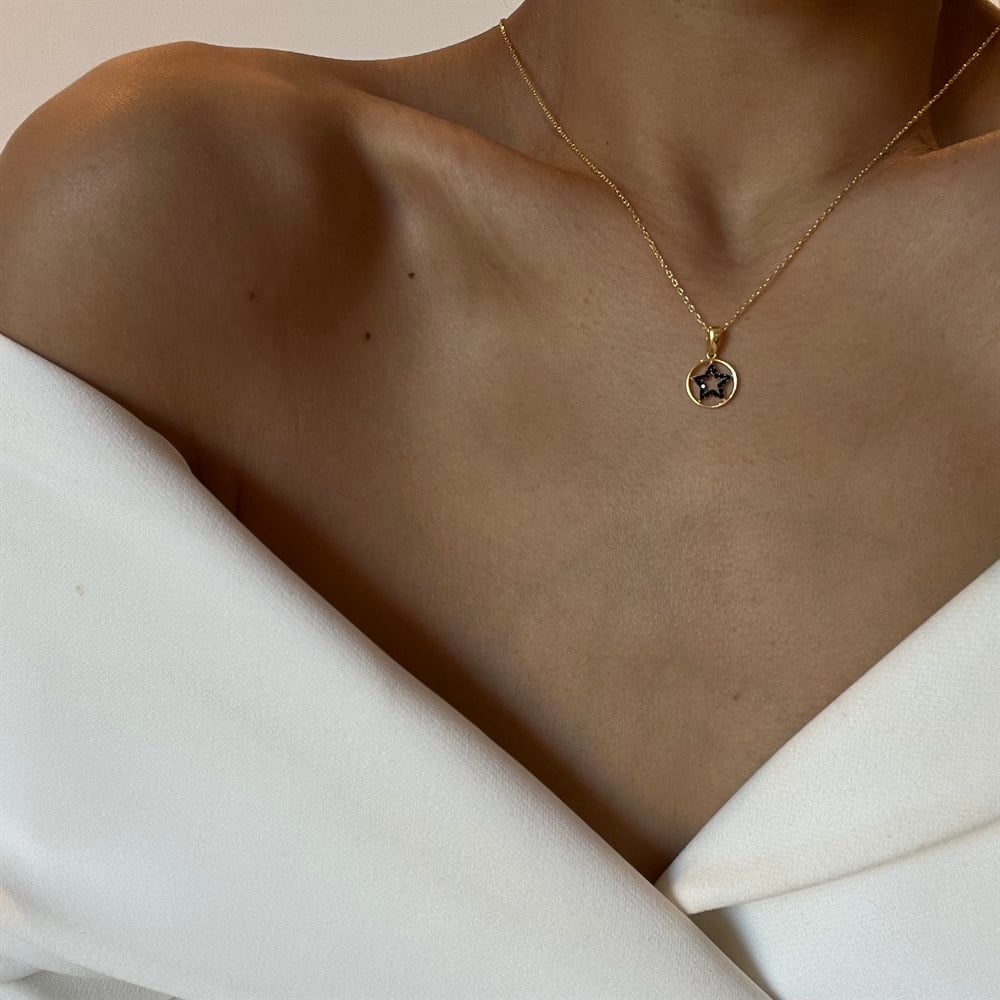 925 gümüş taşlı siyah yıldız kolye