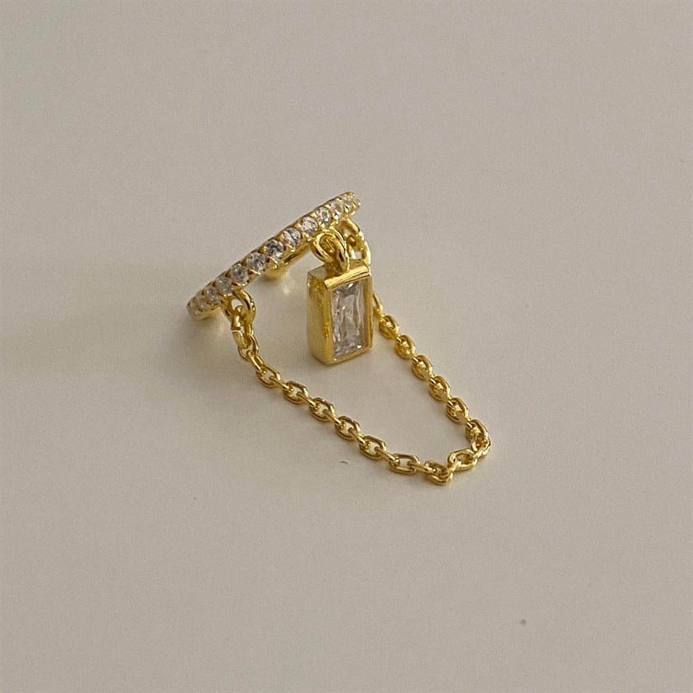 925 sallantılı zincirli kare baget taşlı ear cuff