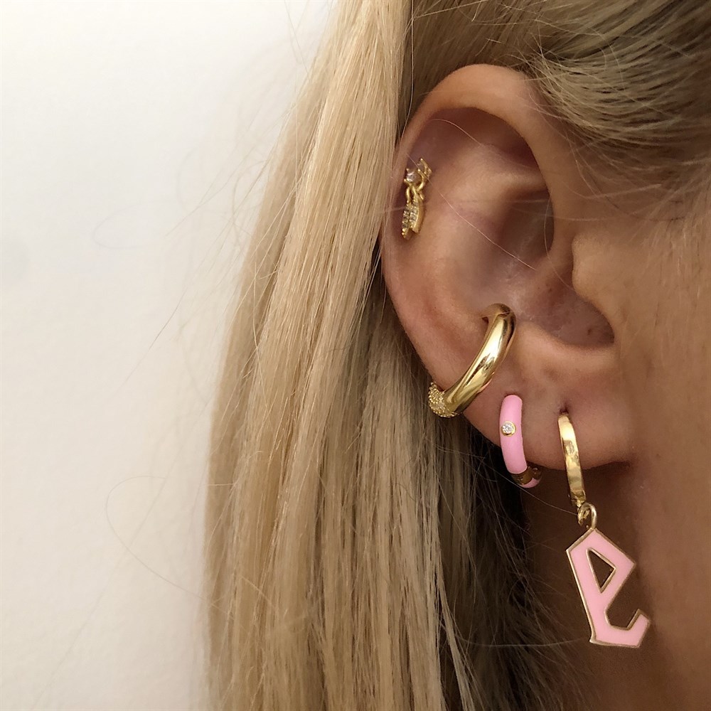925 tekli pembe harf küpe İSTEDİĞİNİ YAZDIR
