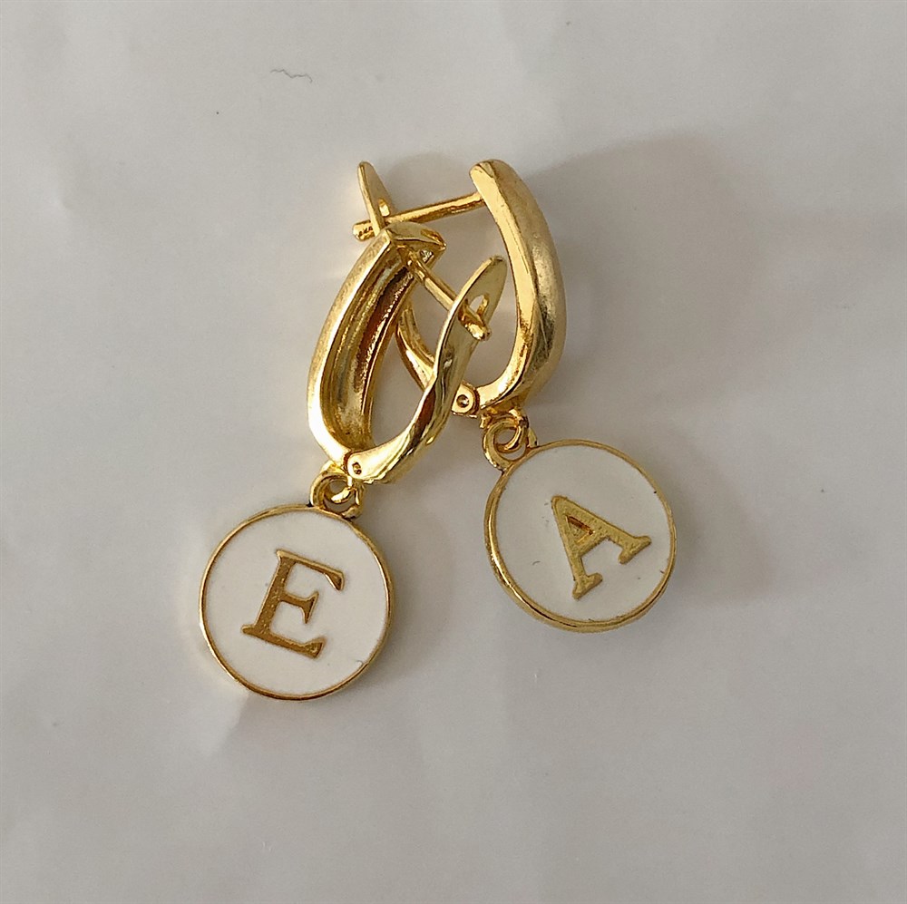 beyaz mineli harf küpe