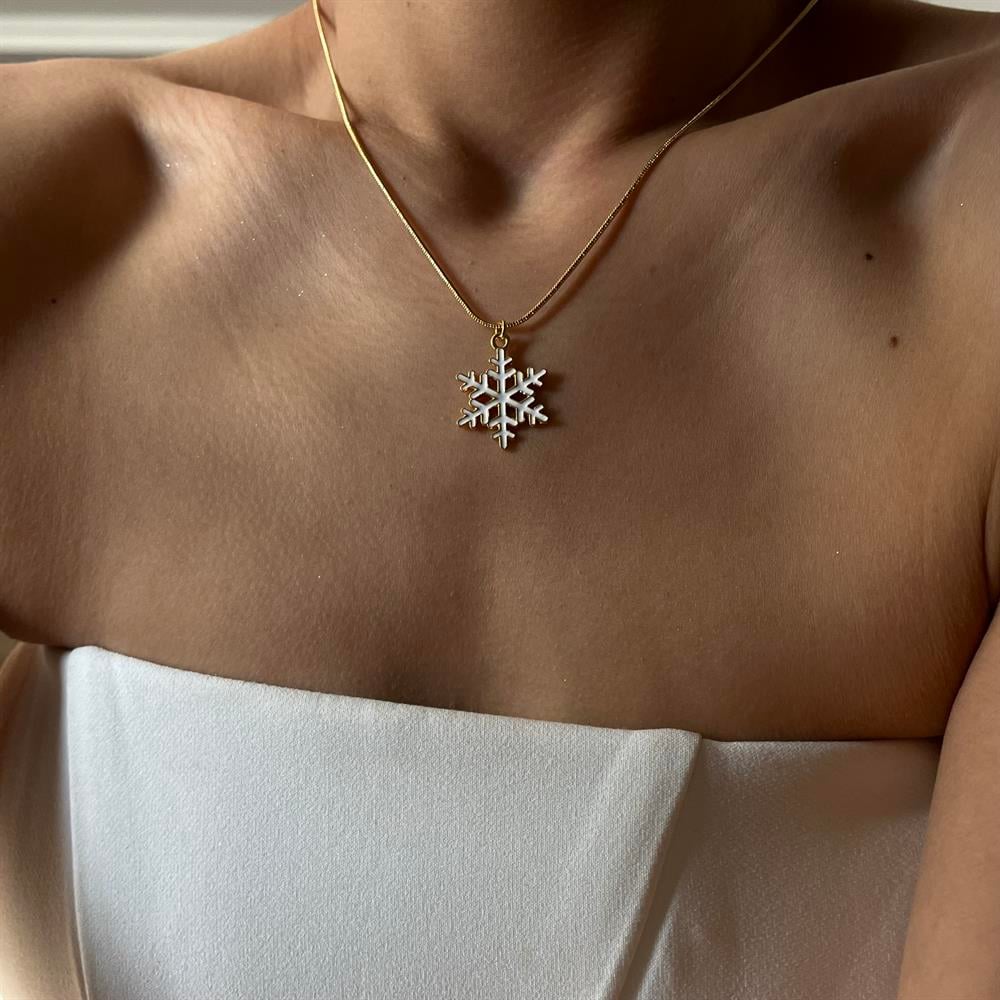 Beyaz Mineli Kar Tanesi Kolye