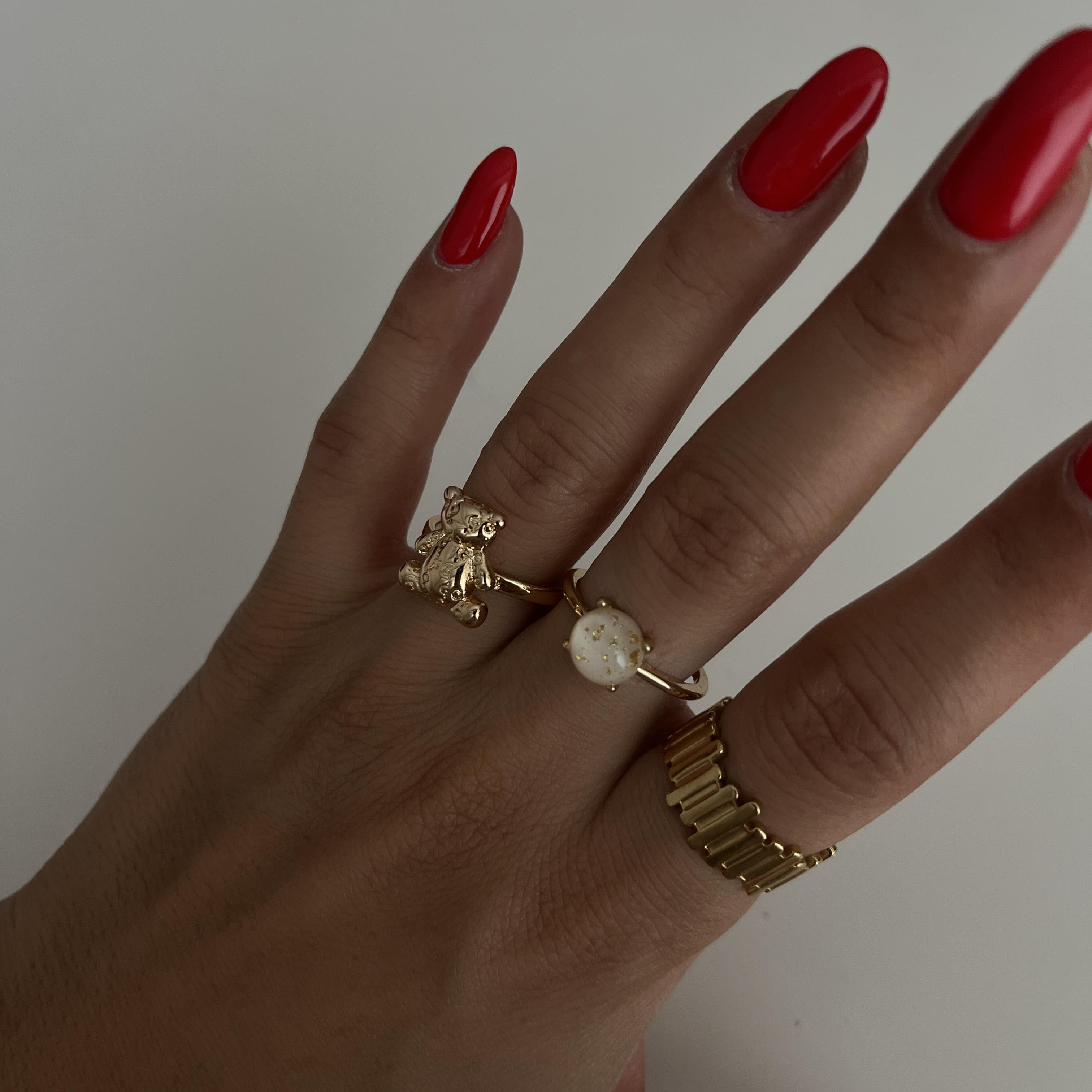 Beyaz Opal Taşlı Çelik Yüzük