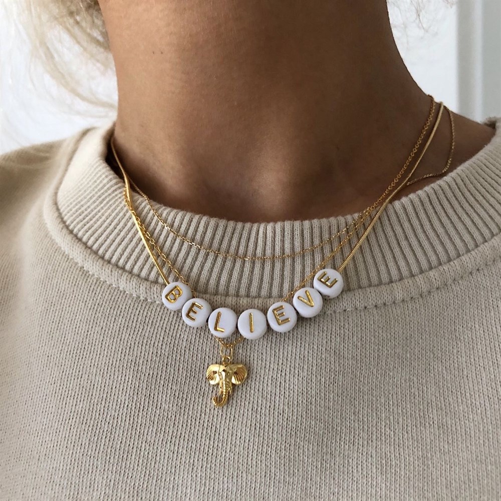 beyaz slogan kolye İSTEDİĞİNİ YAZDIR