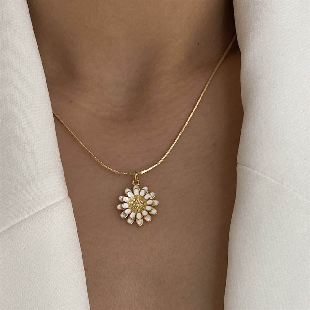 Boyutlu papatya kolye rengini seç