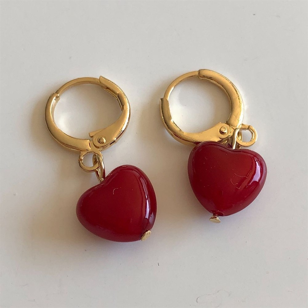 kırmızı kalp küpe