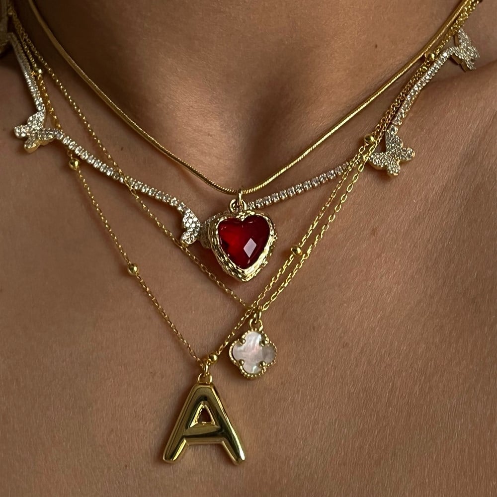 Kırmızı kristal kalp kolye