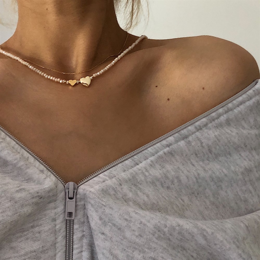 pembe boncuklu çift kalpli kolye