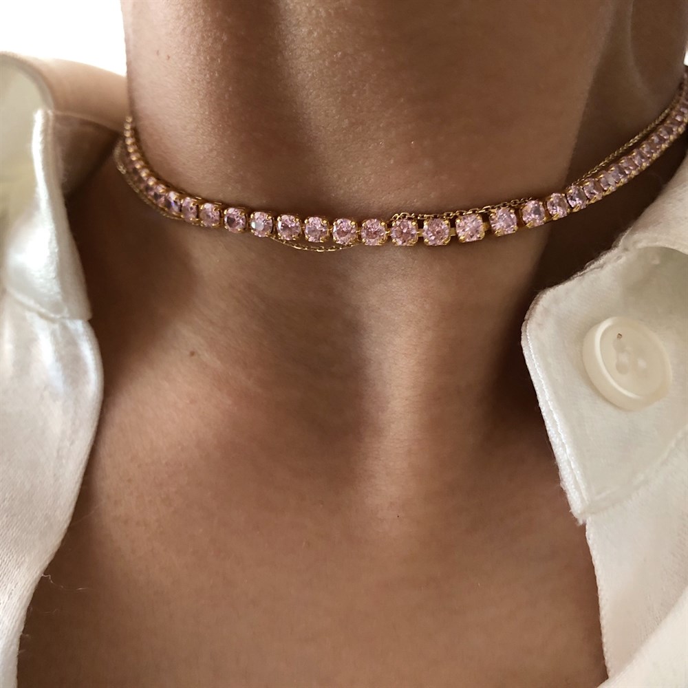 pembe choker