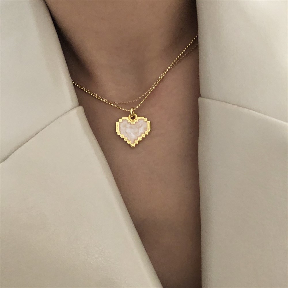 piksel pembe kalp kolye