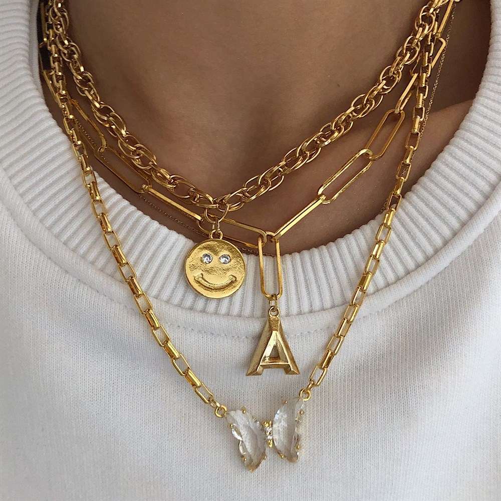 saydam kelebek kolye