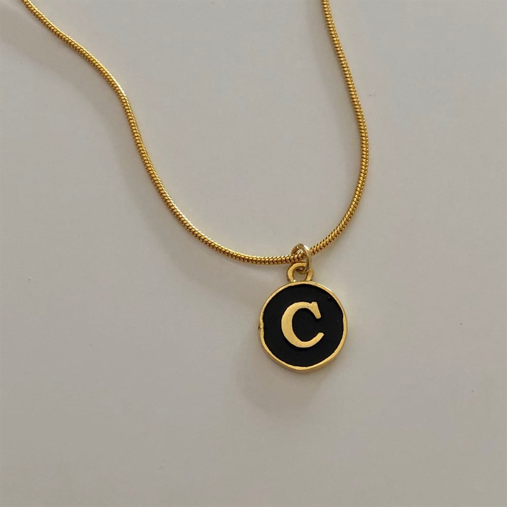 siyah mineli mini tabela harf kolye