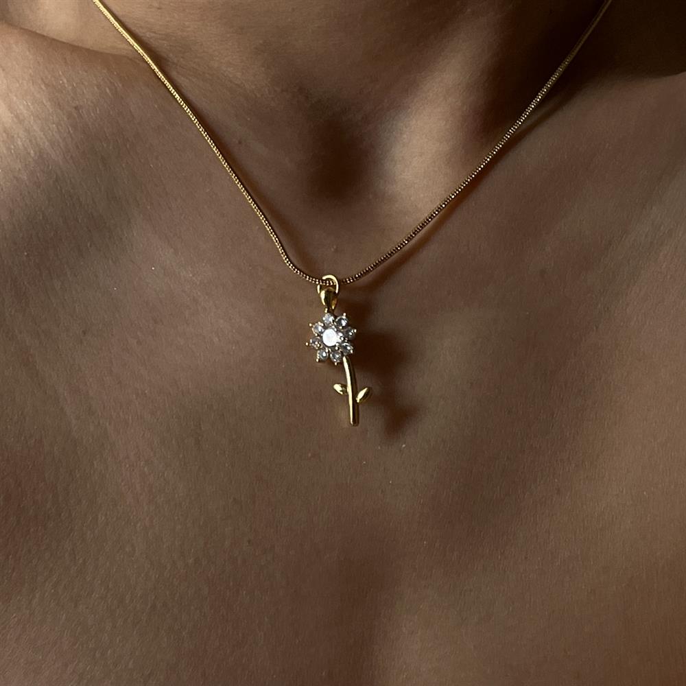 Taşlı Çiçek Kolye