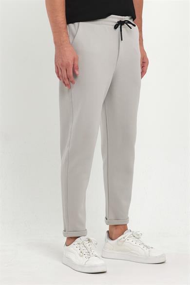 Erkek Gri Duble Paça Standart Kesim Beli Bağlamalı Yan Cepli Jogger Pantolon