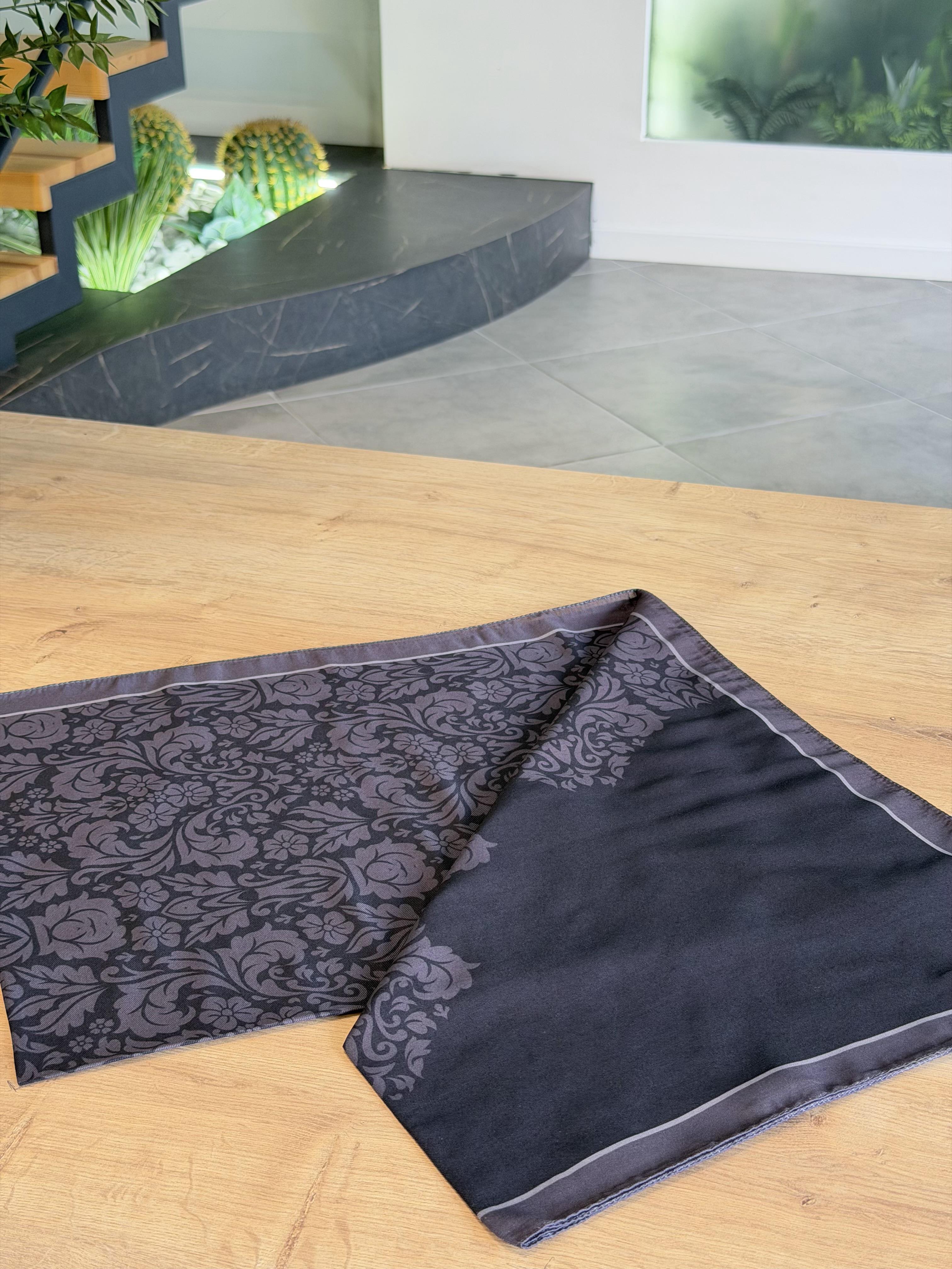 Antrasit Renk Royal Motif Şal