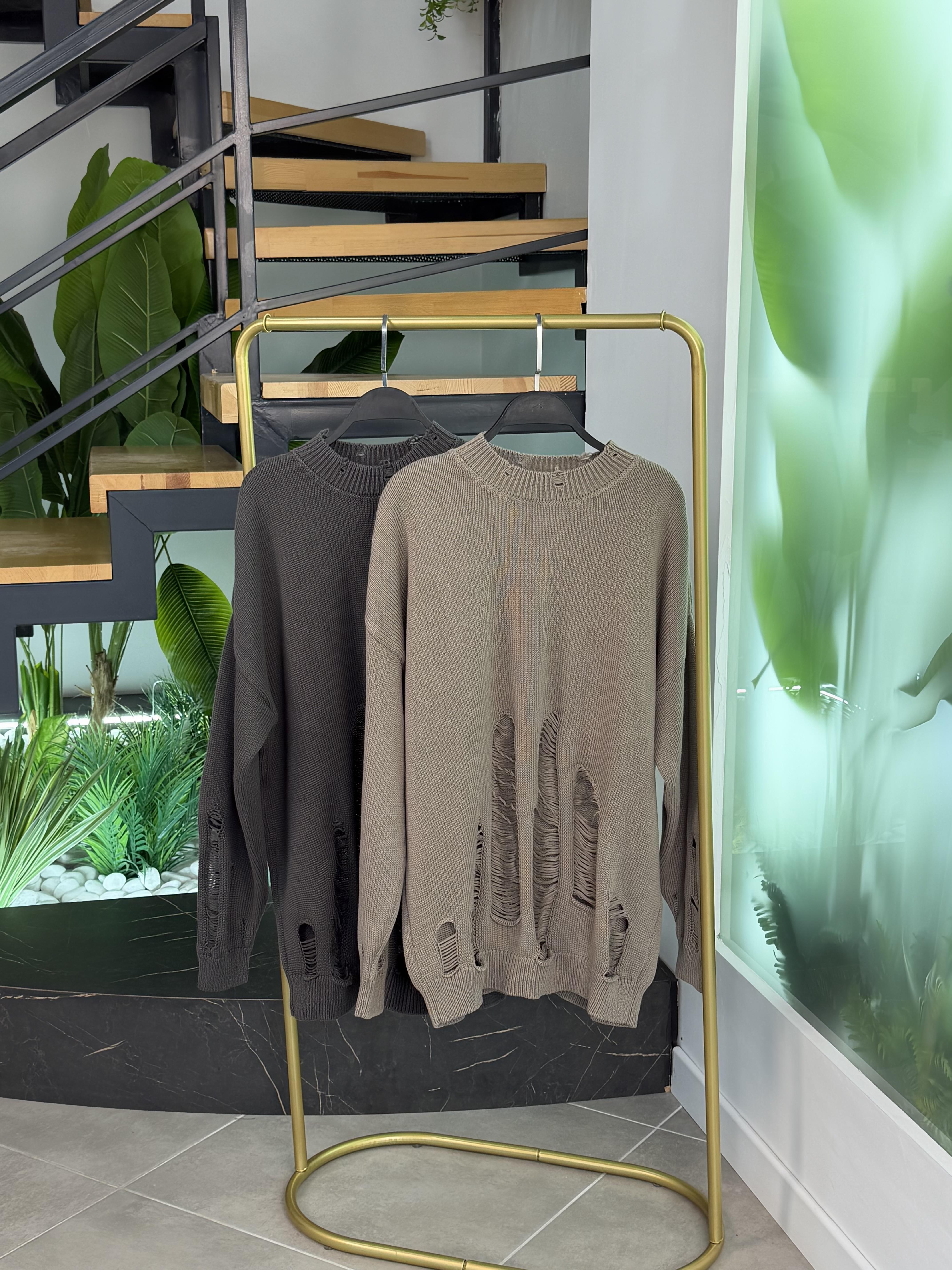 Antrasit Renk Sökük Detaylı Örme Kazak