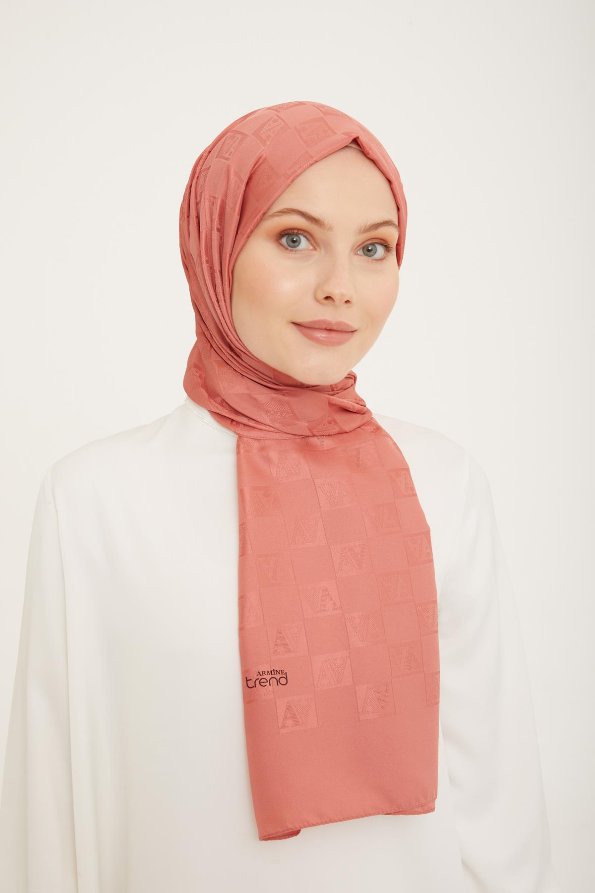 Armine Trend İnci Monogram Şal 3