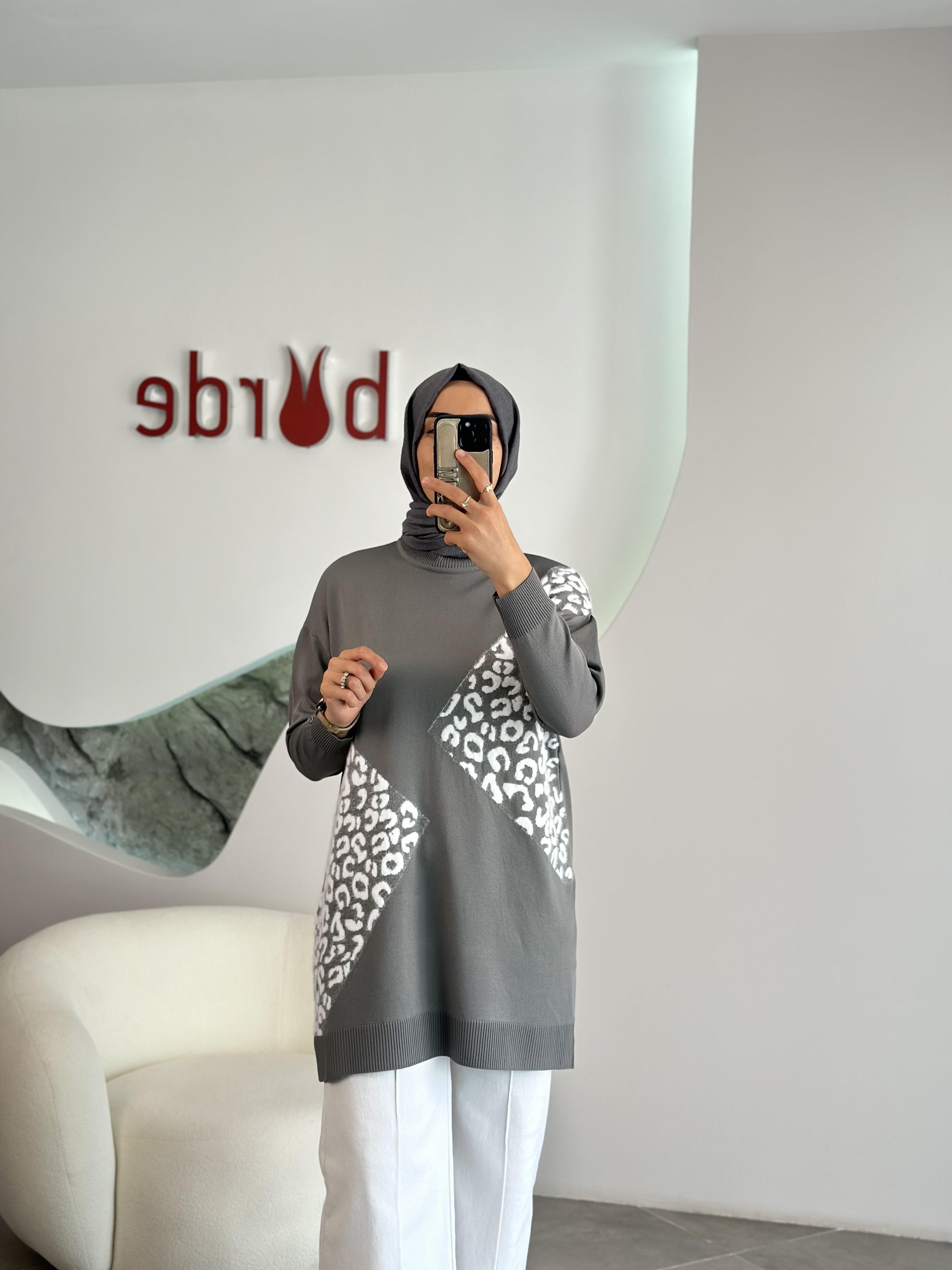 Armine Trend Leopar Desenli Tunik 25YTD4109 Gri